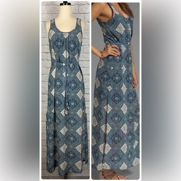 Sanctuary Dresses & Skirts - Sanctuary Le Mosaic Print Blue Maxi Dress w/Sea Shell Belt; Size Small